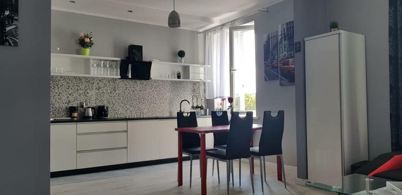 Apartamenty Sofija Deluxe Centrum Zielona Góra Esterno foto